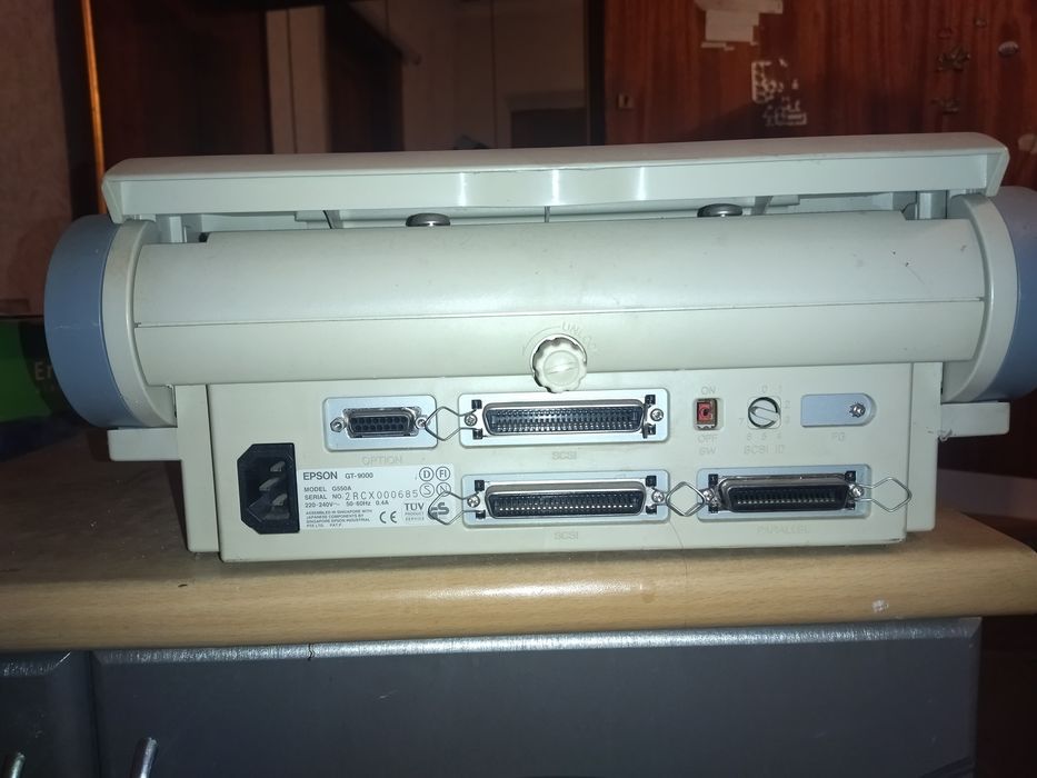 EPSON GT-9000 сканер