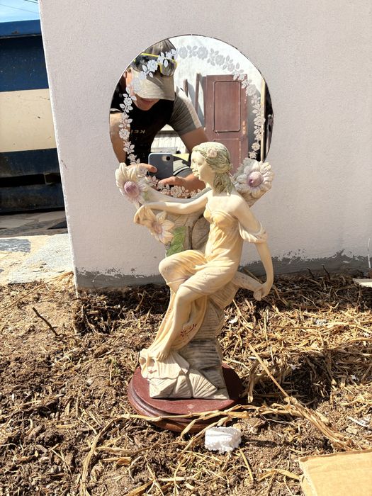 Espelho figura femenina