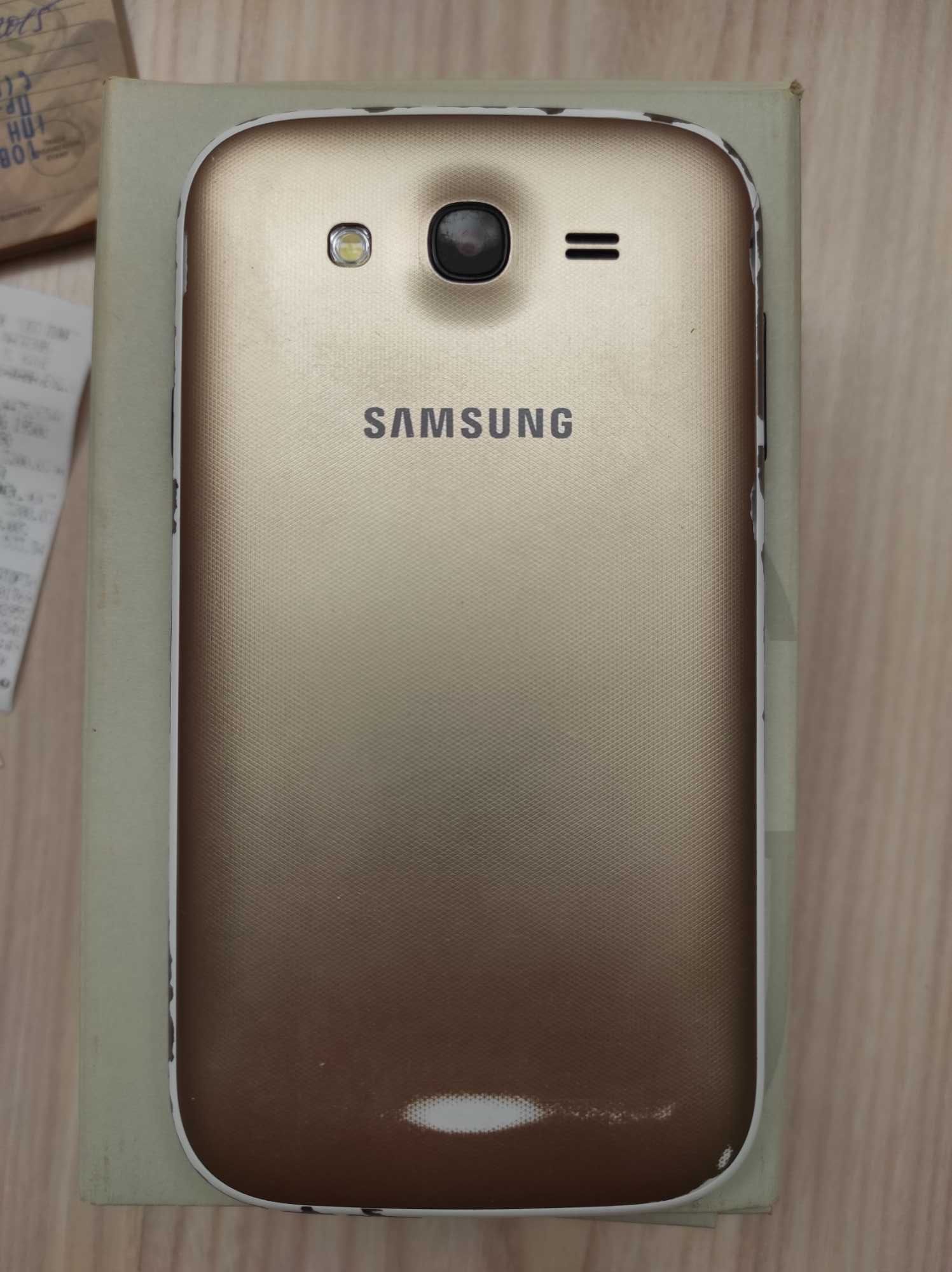 Мобильный телефон Samsung Galaxy GT-I9060 на две SIM-карты