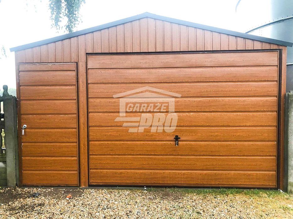Garaż blaszany 4x6 Brama + drzwi drewnopodobny Dach dwuspadowy GP95
