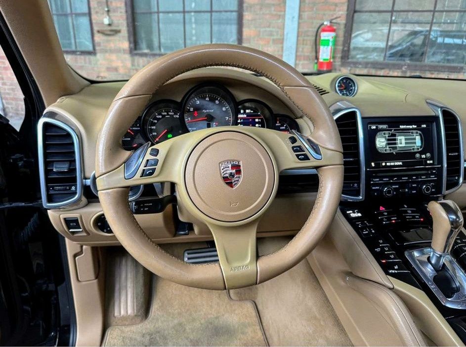 PORSCHE Cayenne S Hybrid 3.0 v6