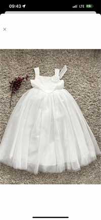 Красивое нарядное пышное  белон платье john roca на 10 лет