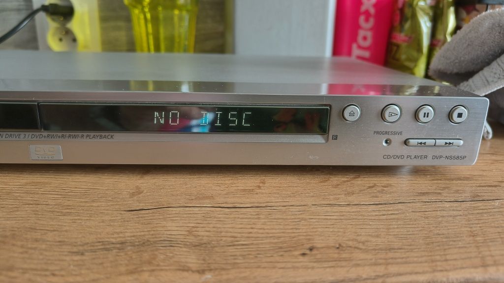 Sony DVD  DVP-NS585P