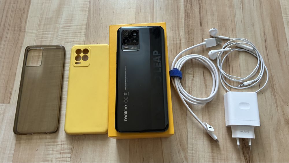 Realme 8 4/64GB stan bdb!