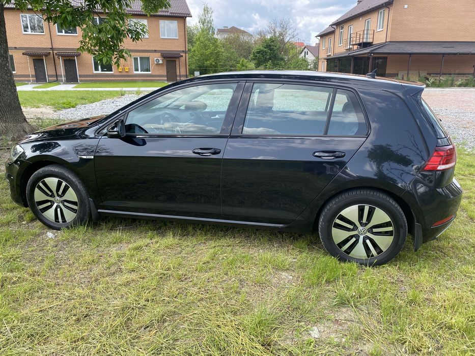 Продам VW E-Golf