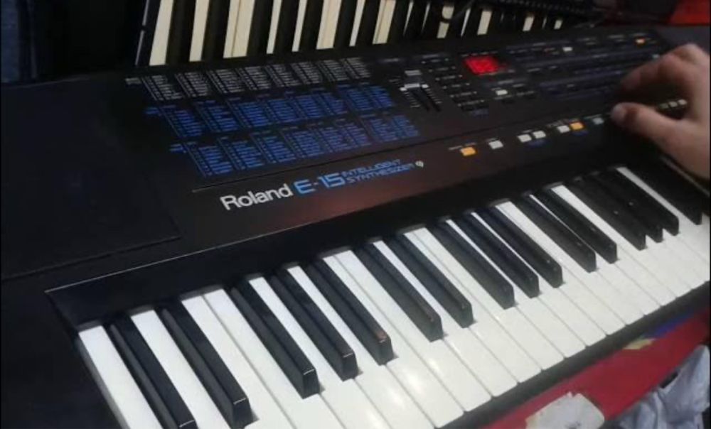 ROLAND E-15; ROLAND EM-25 ;ROLAND D-10 ;Roland XP-50 ; Roland e-30
