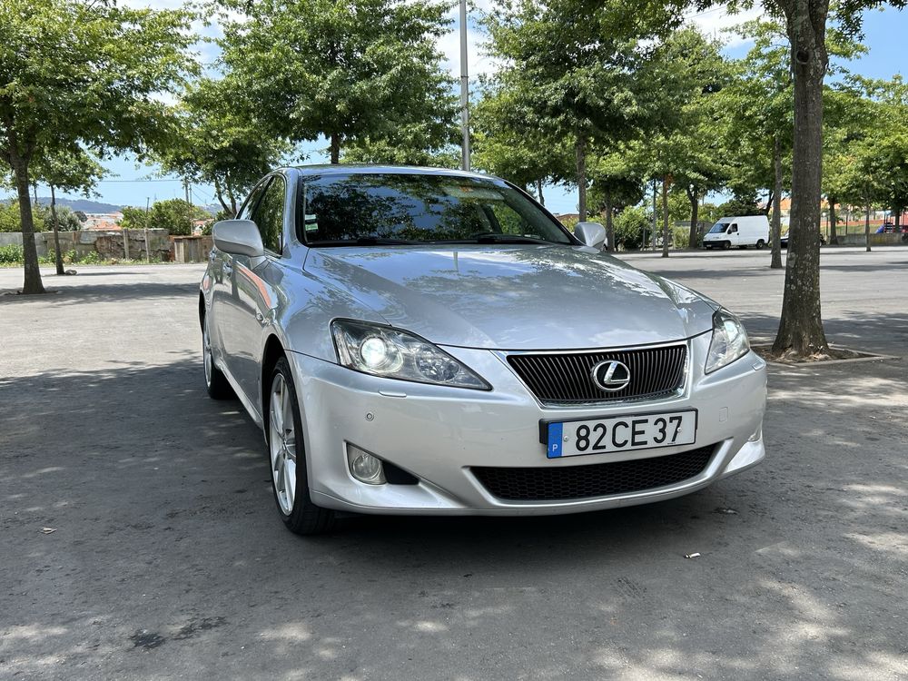 Lexus IS 220d SPORT | Topo de Gama | Nacional | IUC Antigo