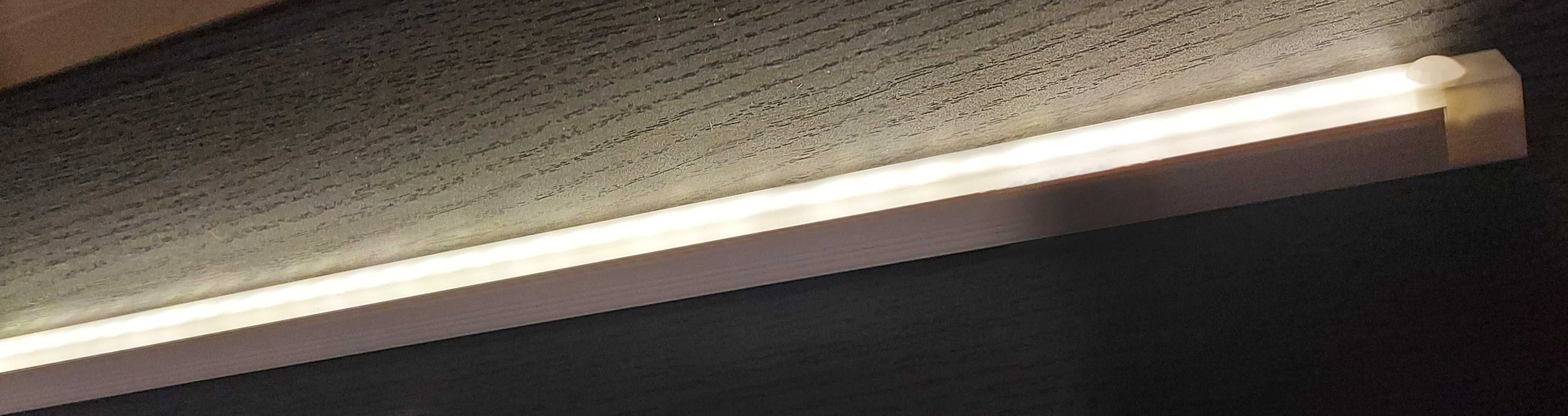 Listwa świetlna automatyczna 36 LED.