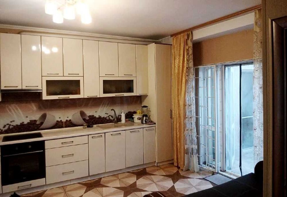 Новый таунхаус с ремонтом и мебелью в Лесках!