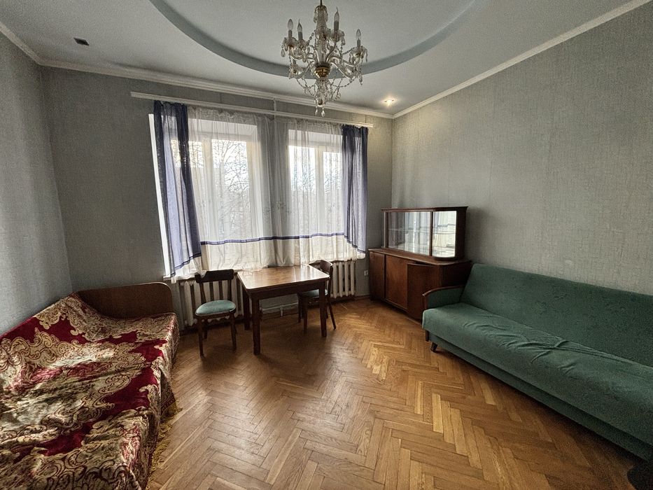 Сталінка у Приморському районі: 2 парки через дорогу, море 15хв. пішки