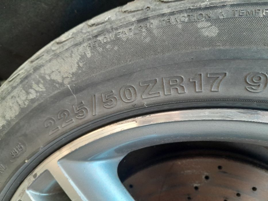 Felgi aluminiowe Audi a4 b8,225/50/17