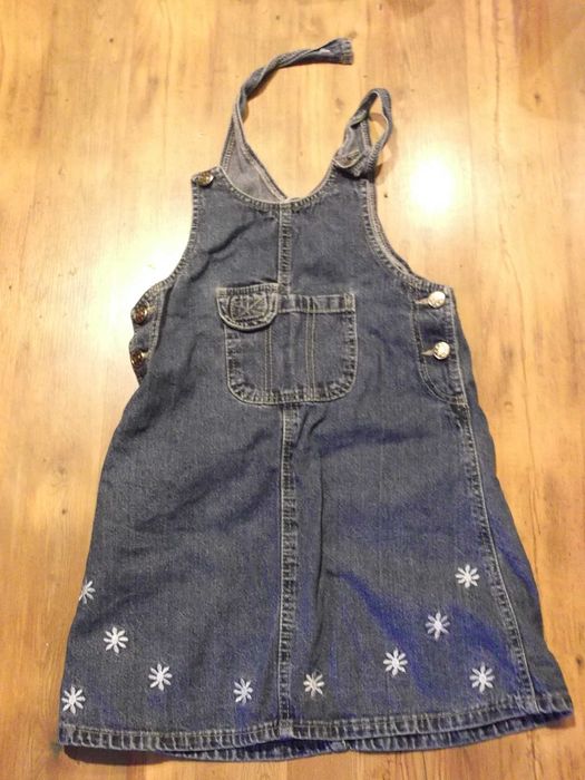 Dżinsowa spódniczka ogrodniczka rozmiar 140