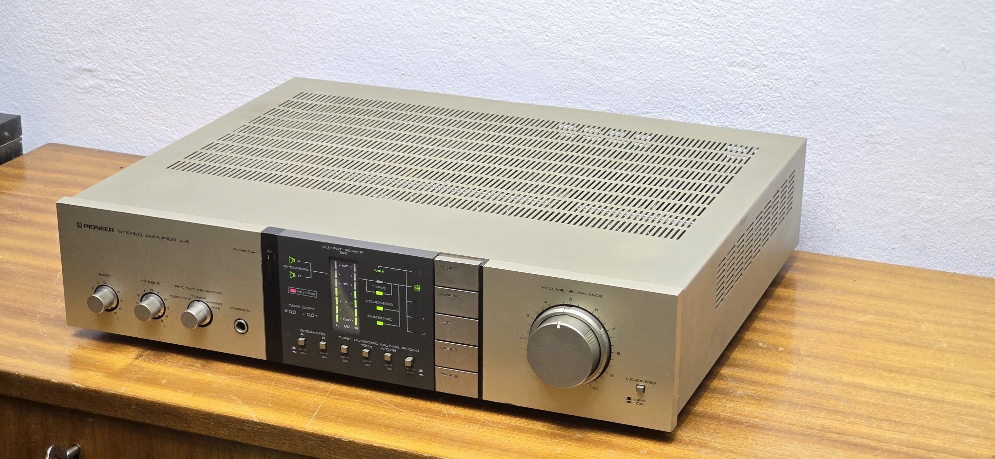 Pioneer A 6 1981r 2x60W 8ohm 6ohm 2x80W szampański Vintage wzmacniacz