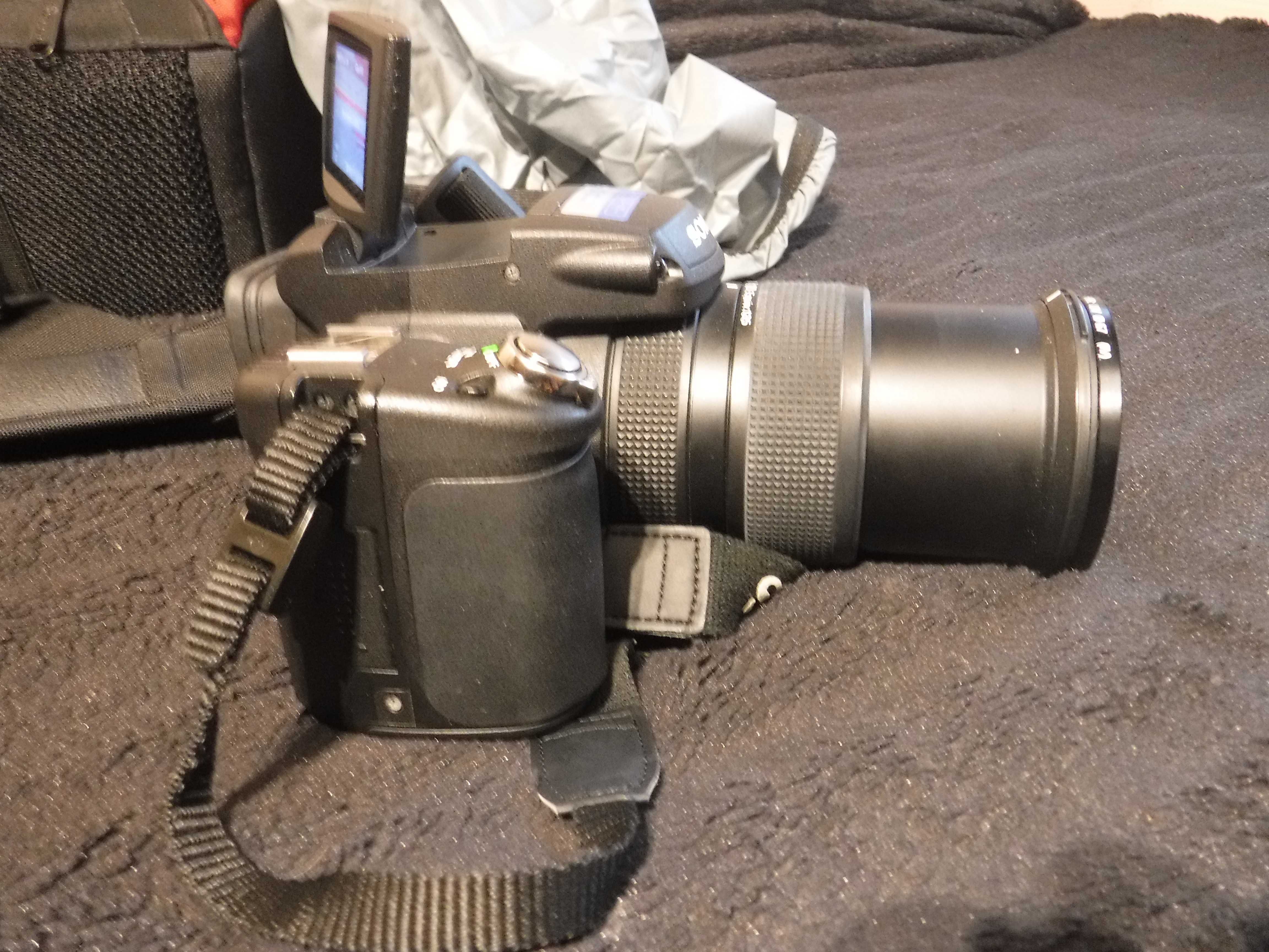 Aparat foto Sony Cyber-shot DSC-R1