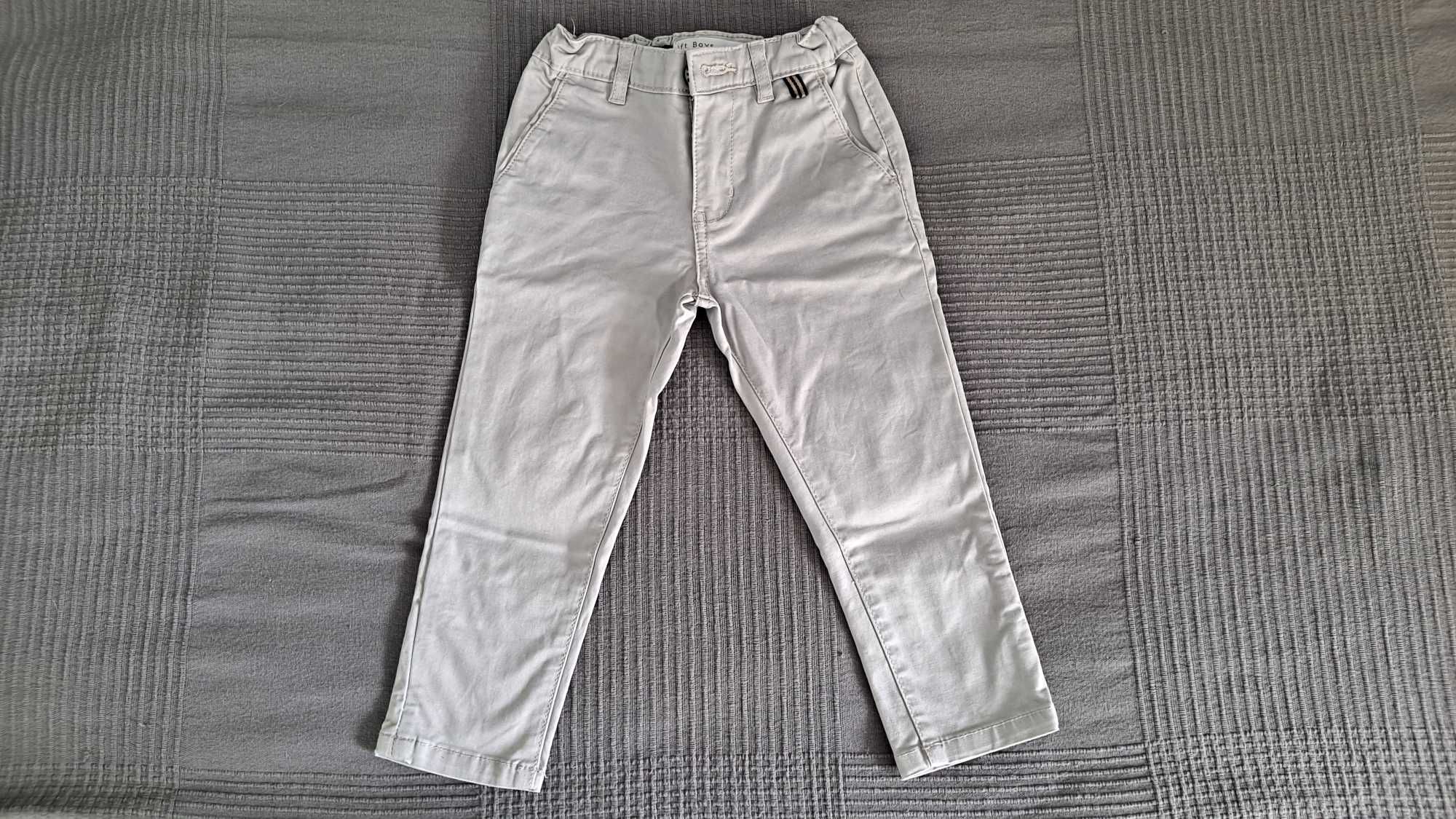 Calça chino cinzenta com bolso faca e elástico na cintura