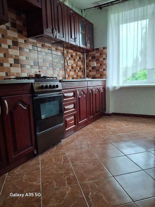 Продається 3-кімнатна квартира у м. Шептицький, вул. Сокальська