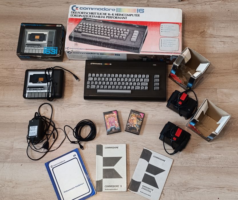Commodore 16 | 1985r | Komplet w bdb stanie | 2 gry | oryginalne opako