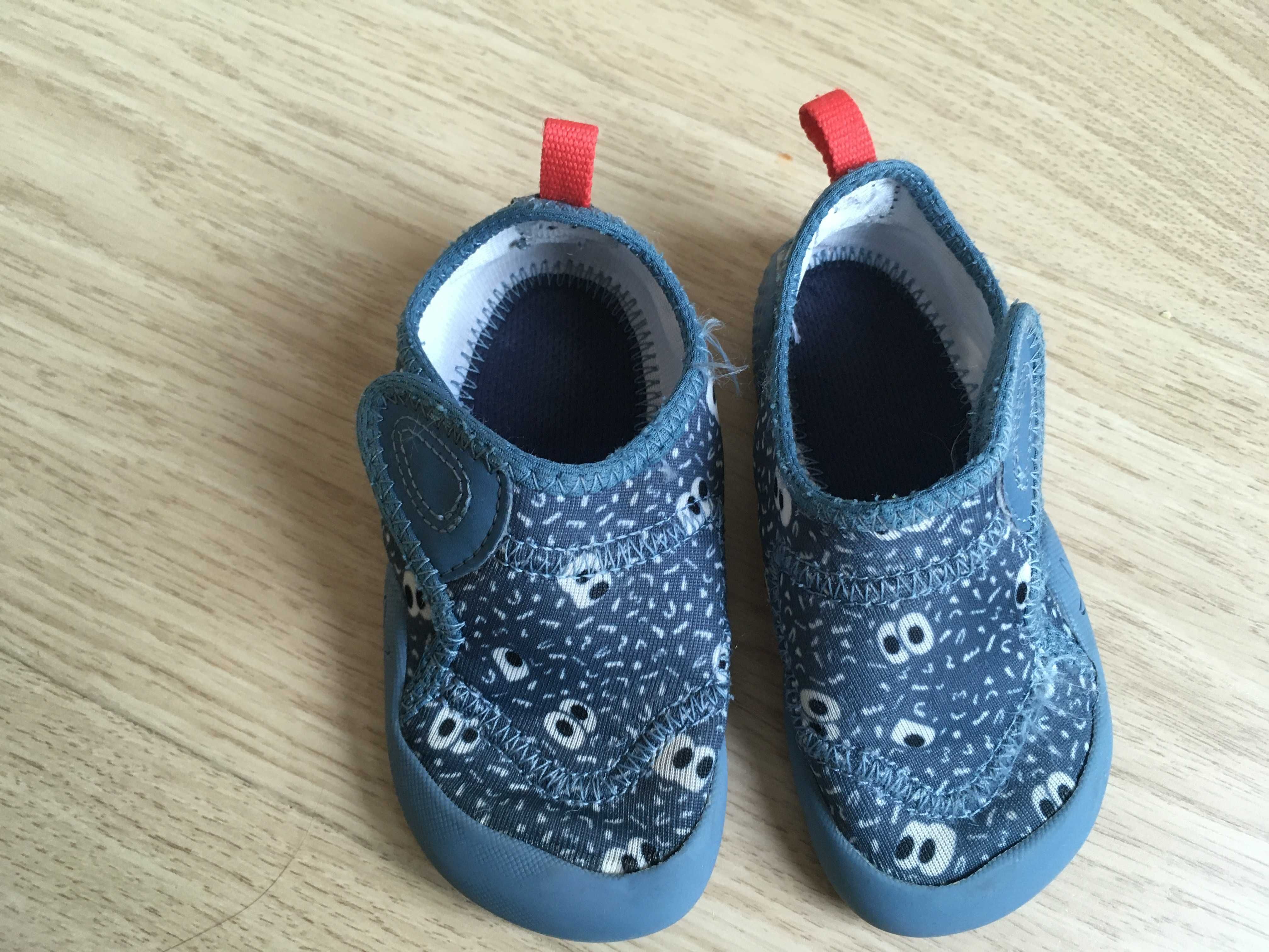 Buty / kapcie dla dzieci Domyos Babylight rozmiar 23