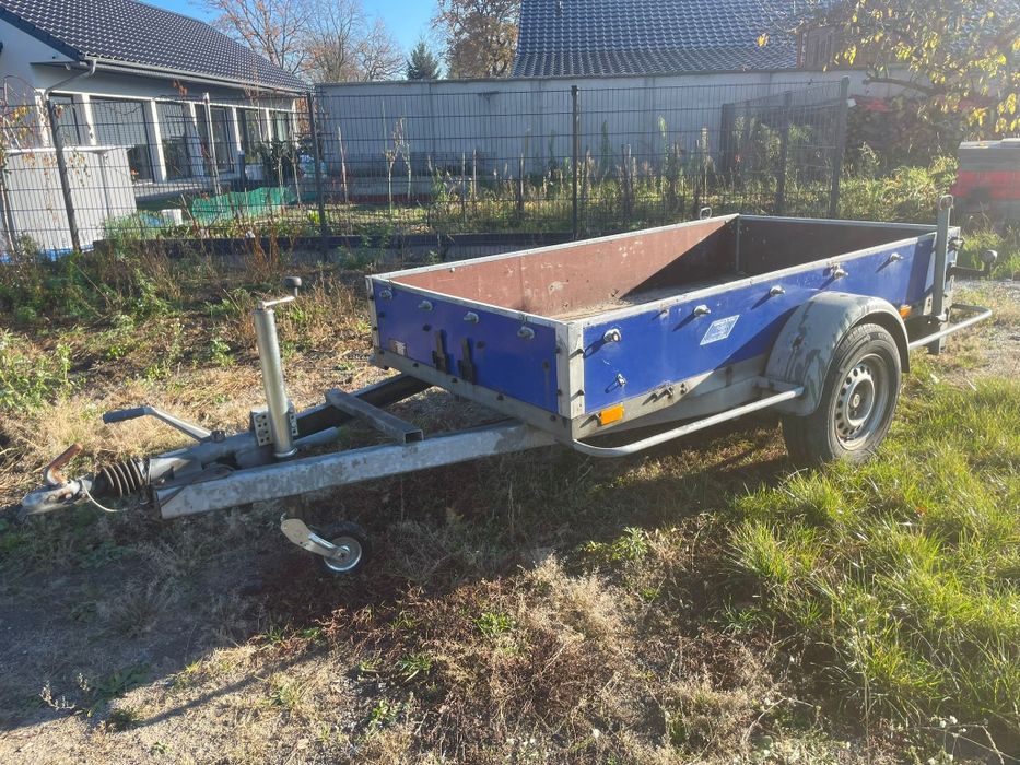 Przyczepka samochodowa