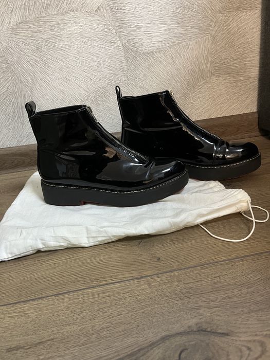 Продам женские лаковые ботинки Zara