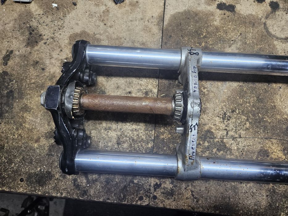 Yamaha XJ 600 51J  1984 -1991 Lagi Przednie zawieszenie