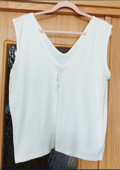 Продам женскую одежду