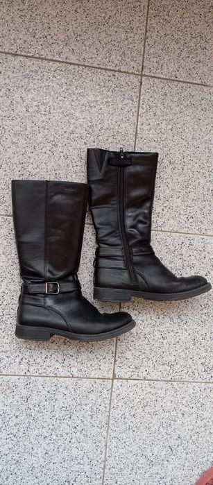 Botas Geox pretas de menina 31