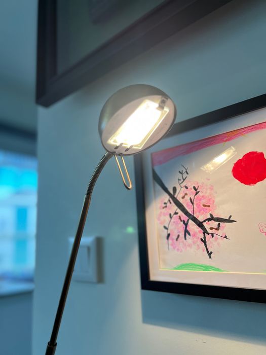 Candeiro de pé em latão