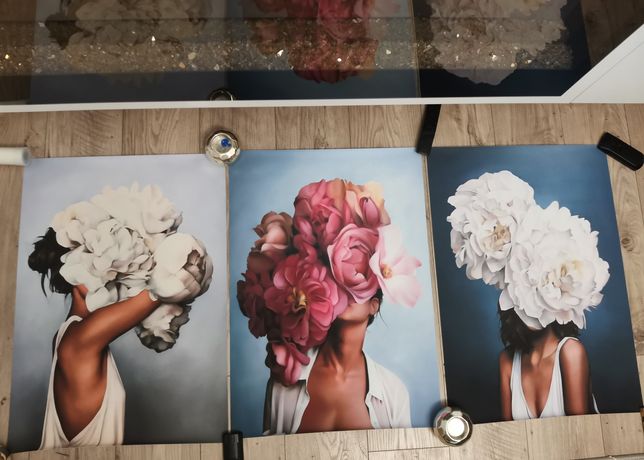 Plakaty 50x70 druk na płótnie kwiaty kobieta do salonu