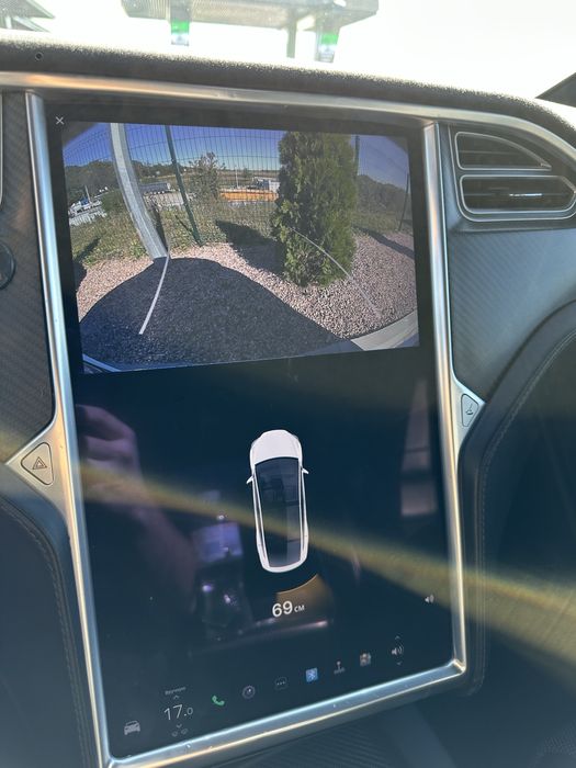 Tesla Model X 90D Європа