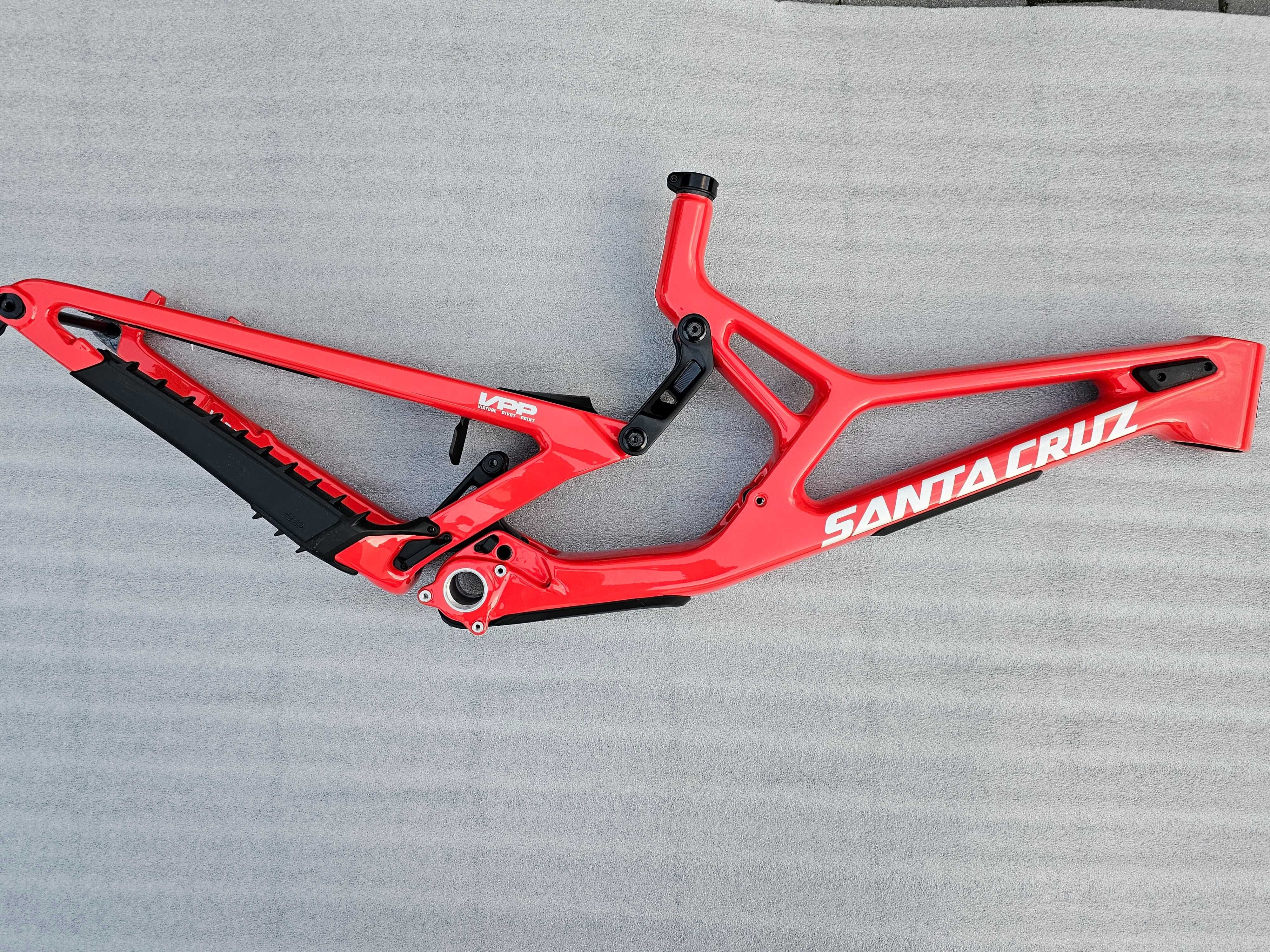 DH Santa Cruz V10 8 CC 2  MX" 2024