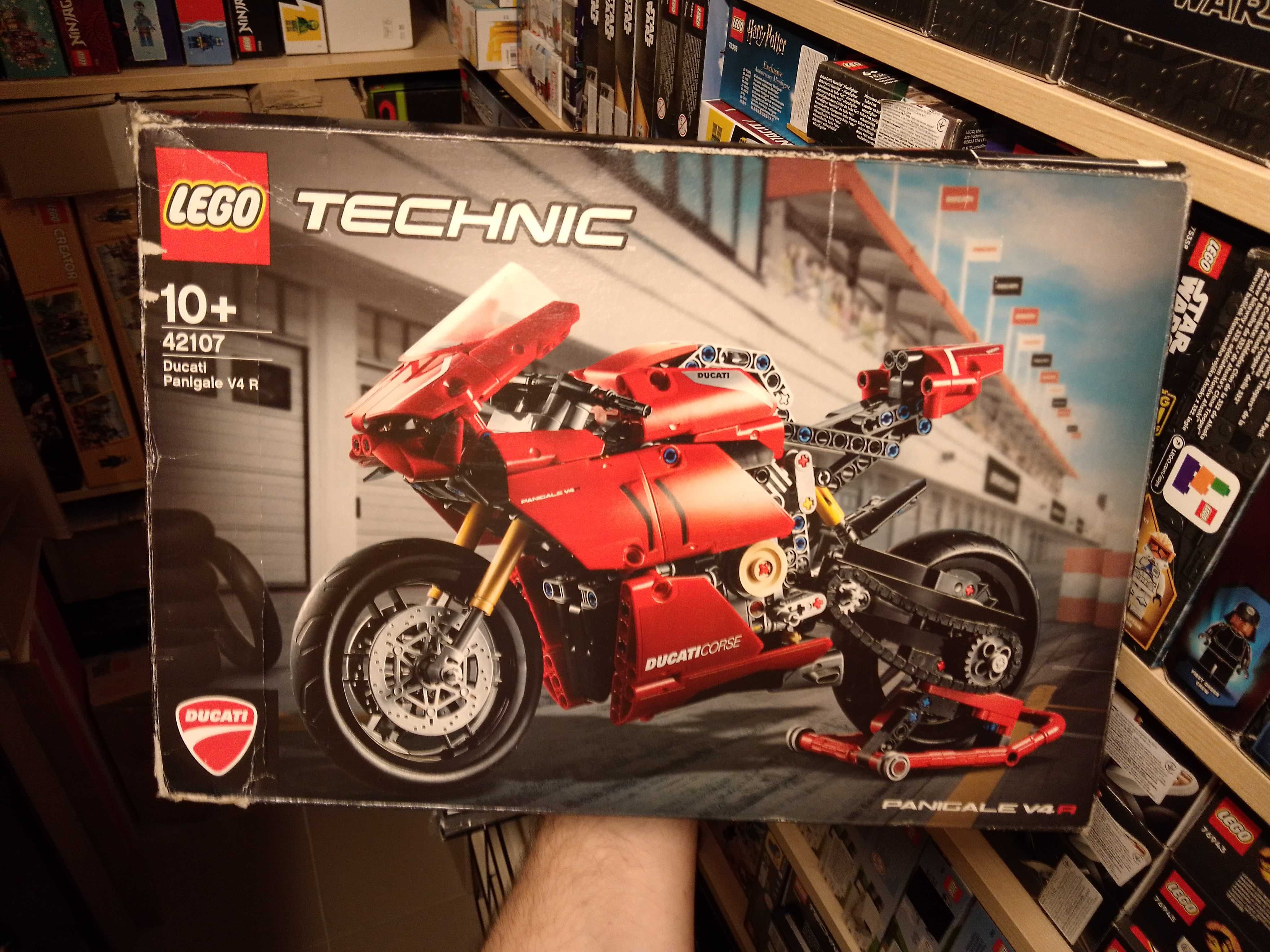 Lego Technic 42107 Ducati Panigale V4 R мотоцикл супер байк