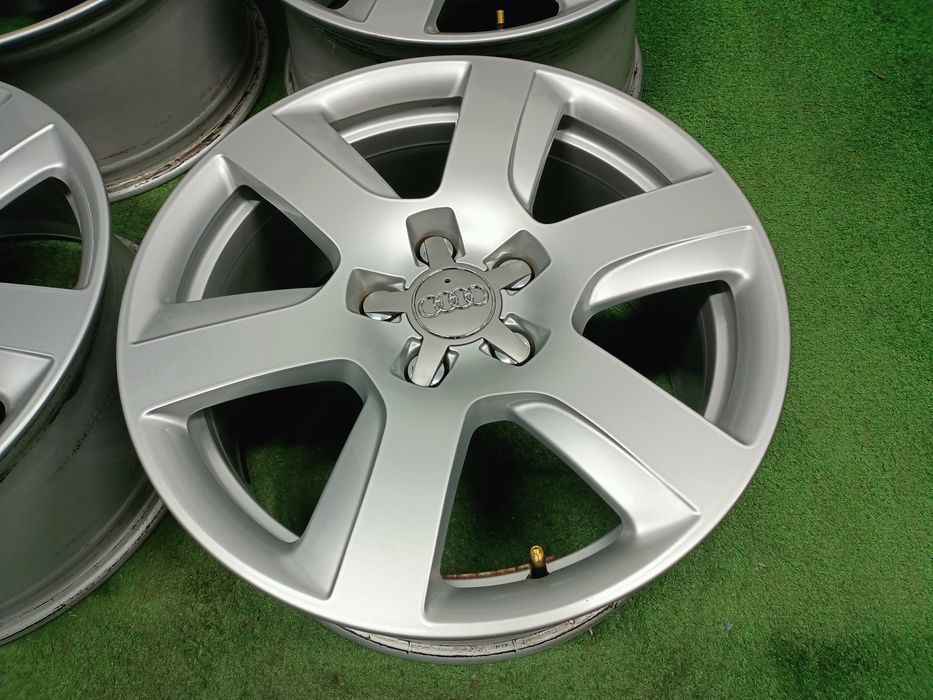 17" felgi 5x112 et30 Audi 4H0 A4 B7 B8 A5 A6 C6 C7 A8 D4 D3 Wysyłka