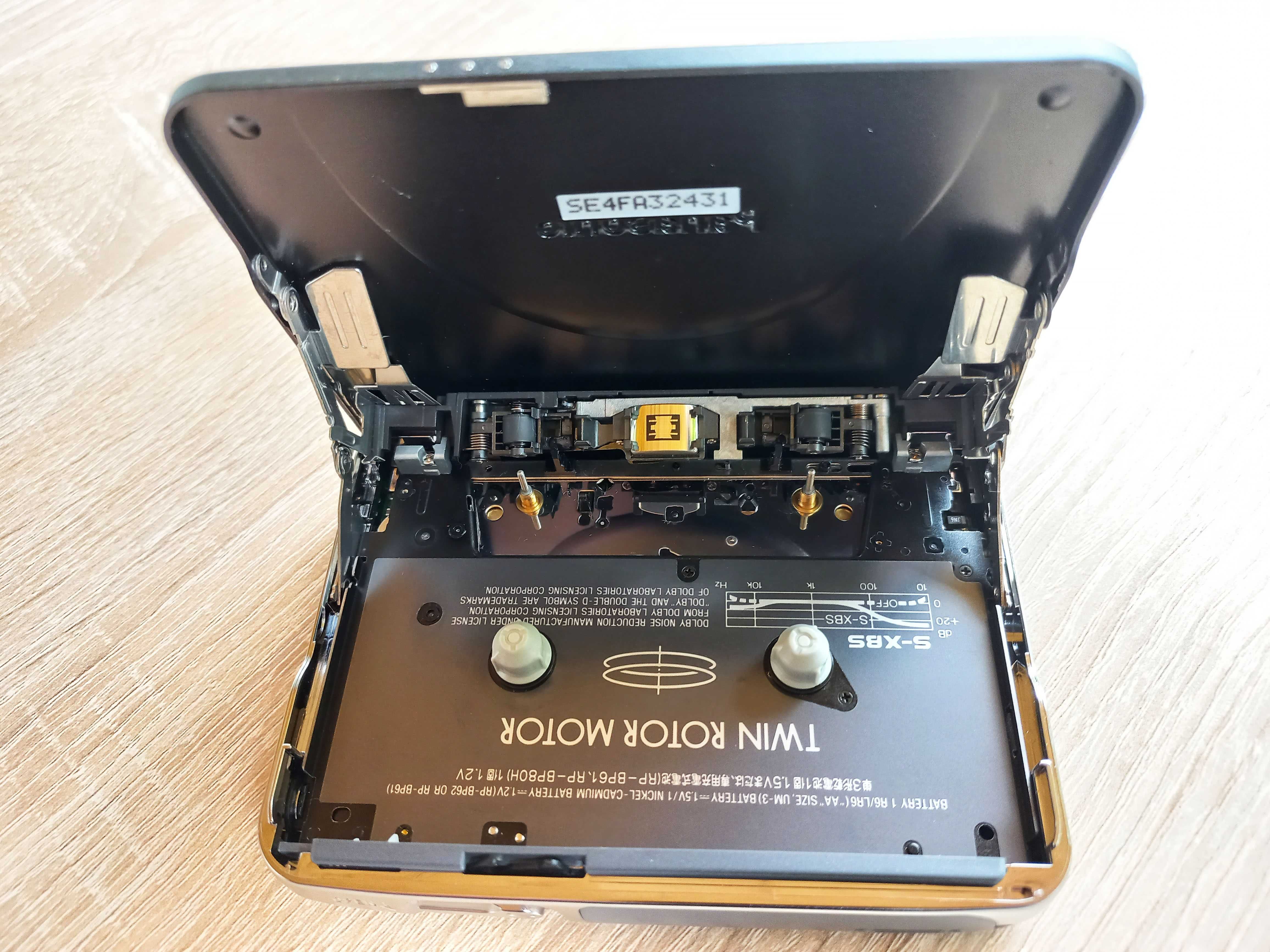 Касетний плеєр Panasonic RQ-SX 1V. Солідний та рідкісний японець