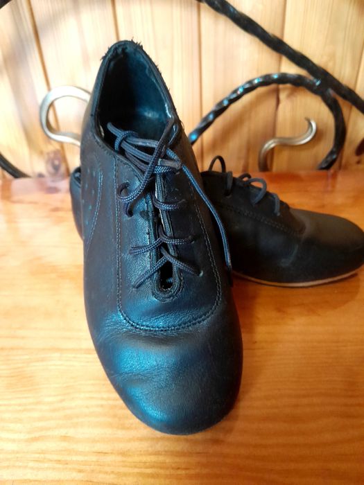 Продам танцювальні туфлі