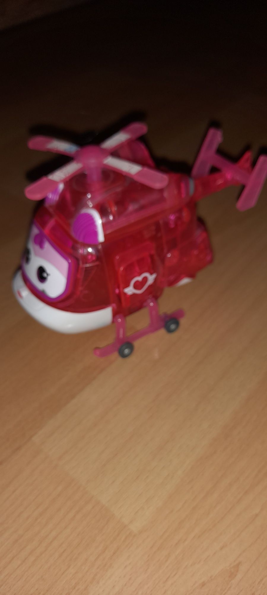 Super wings Frunia