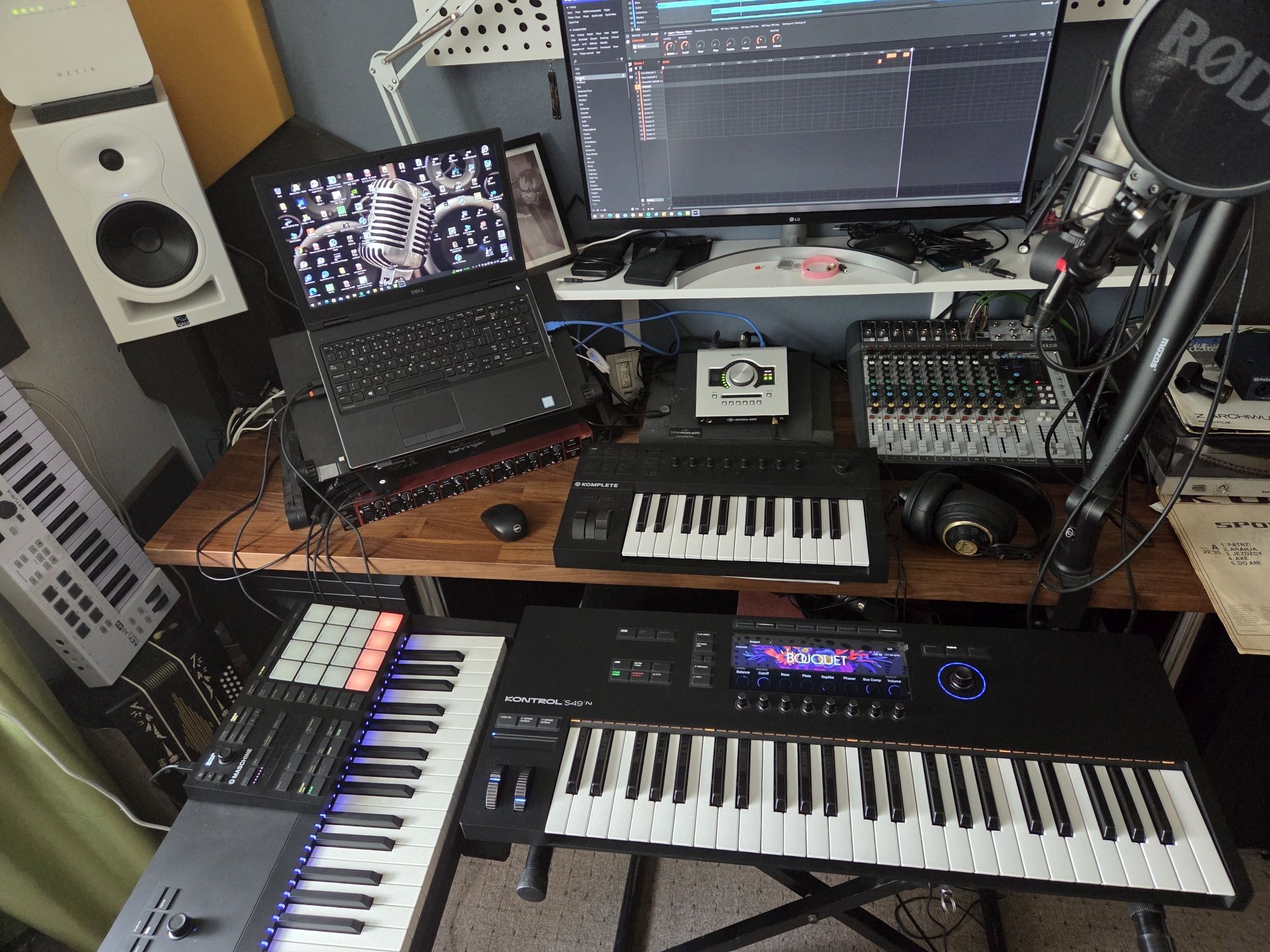 KOMPLETE S49 MK3 Native Instruments