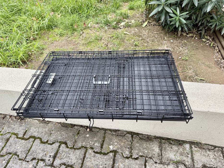 Jaula de metal em excelente estado