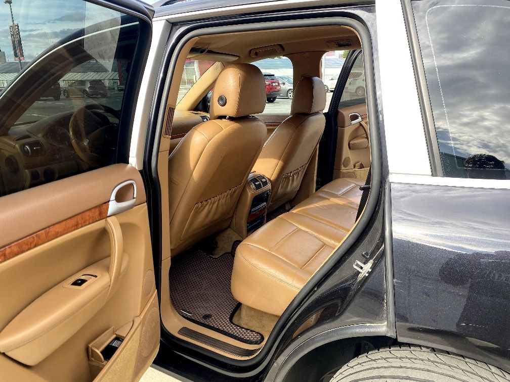 Porsche Cayenne 4.5 газ/бенз