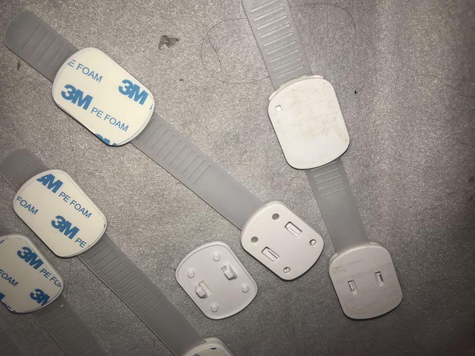 Замки блокатори для меблей від дітей та тварин 7 штук