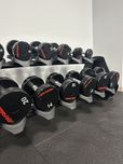 Гантельный ряд Life Fitness, Гантели полиуретан, стойка для гантелей