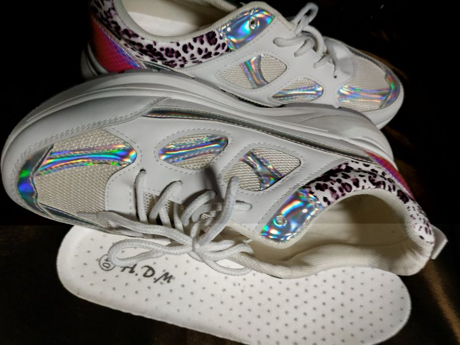 Красовки новые женские