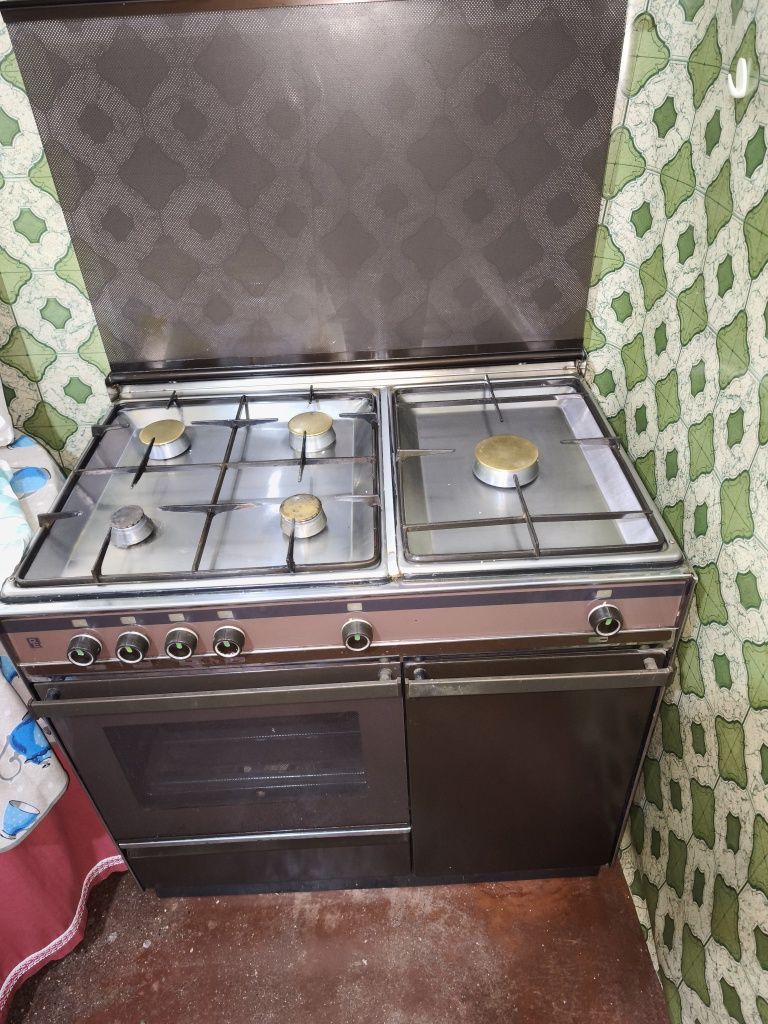 Fogão a gás com forno
