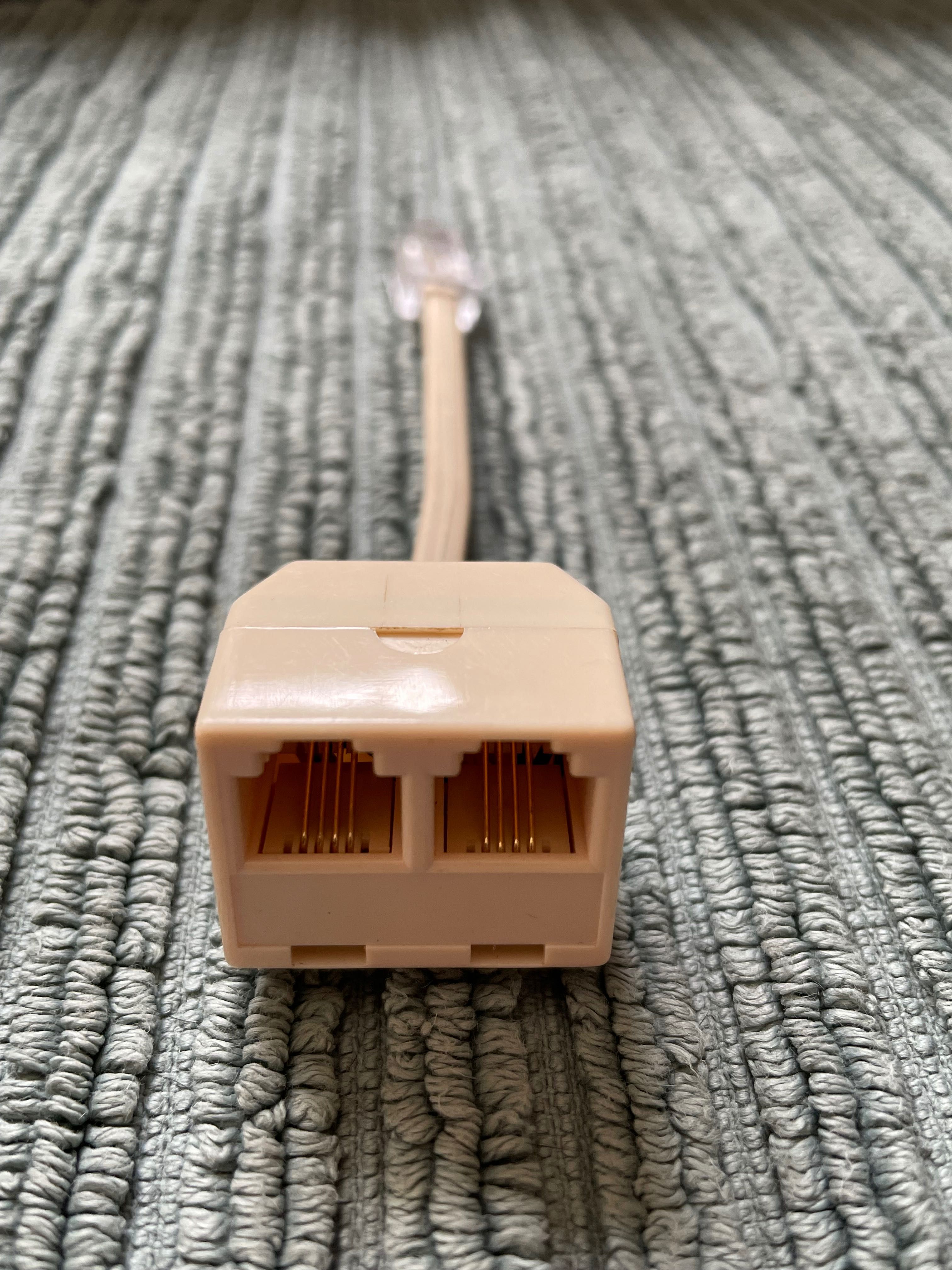 Adapter rozgałęźnik z kabelkiem z  1 Rj11 na 2RJ11 do 2 telefonów