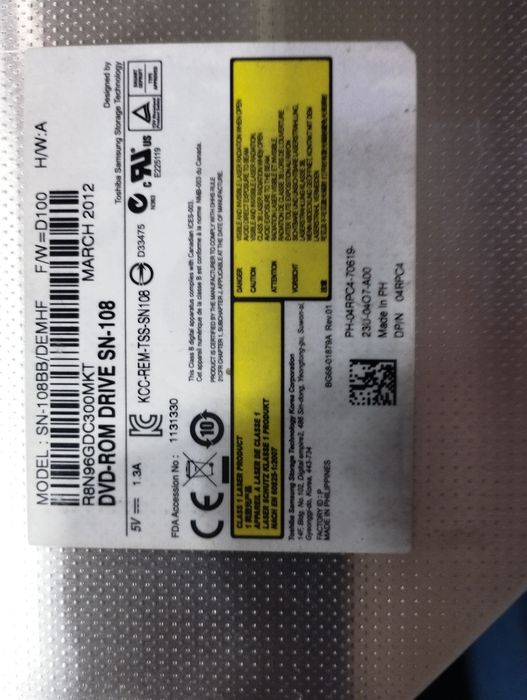 Микропроцессор,дисковод в ноутбук, две камеры видео наблюдения