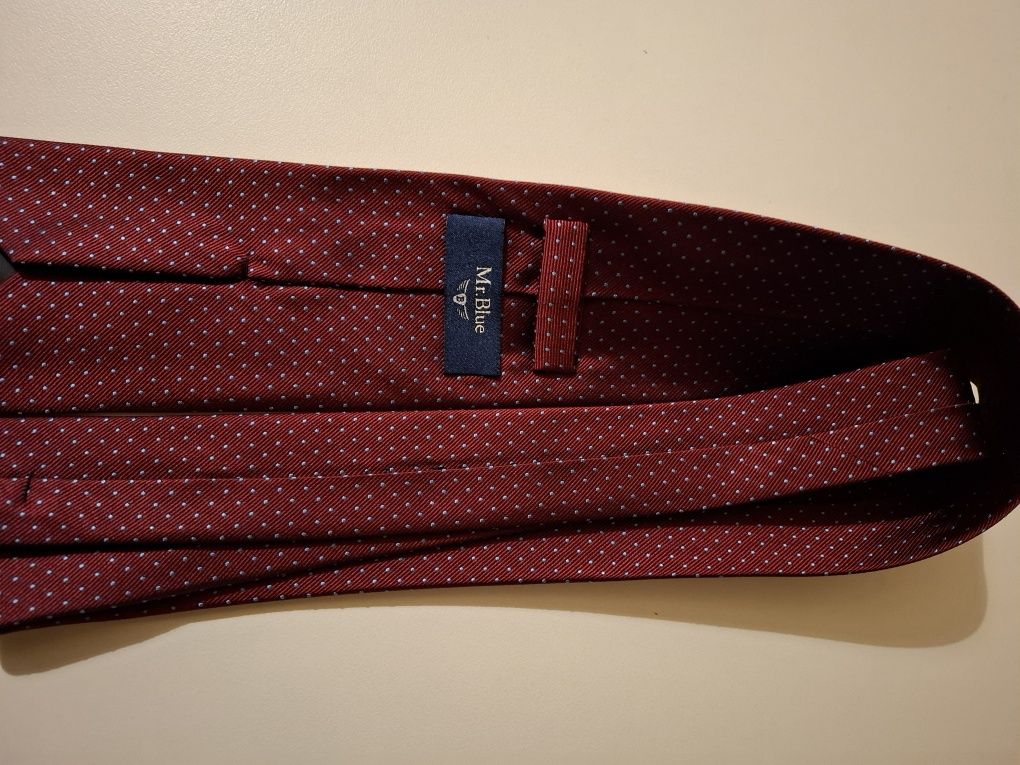 Gravata MRBLUE, como nova, vermelho