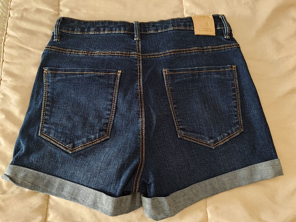 Calções high waist Stradivarius