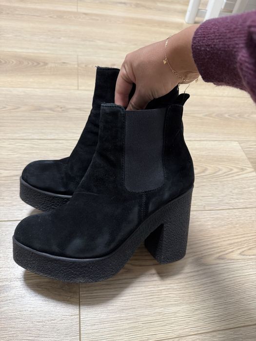 Ботильйони на підборах