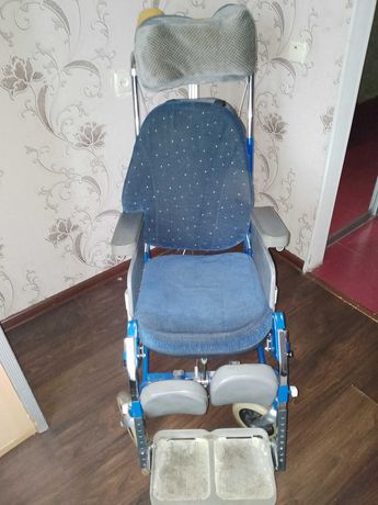 Інвалідне крісло