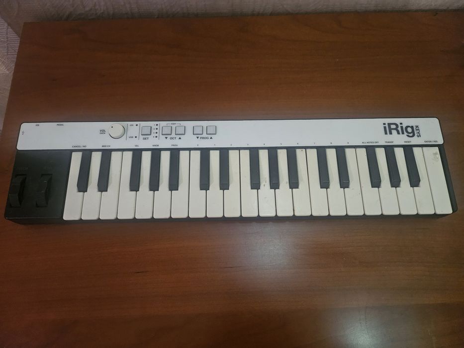 iRig Keys 37-Key Mini MIDI Keyboard Controller - IK Multimedia